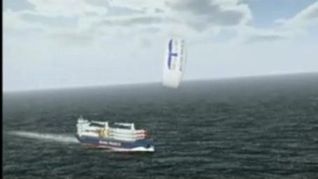 Vlieger trekt vrachtschip voort