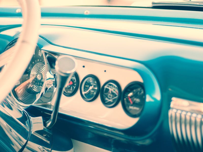 Sensoren die auto binnen monitoren